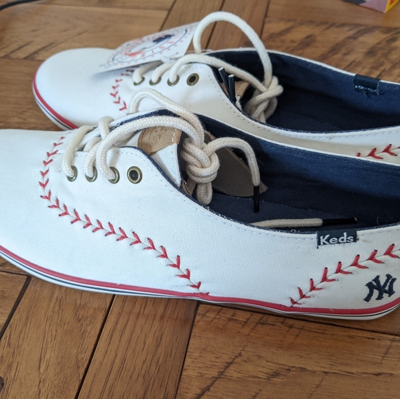 Keds Shoes - New York Yankees MLB Keds, women's size 9. Original tags, never worn.